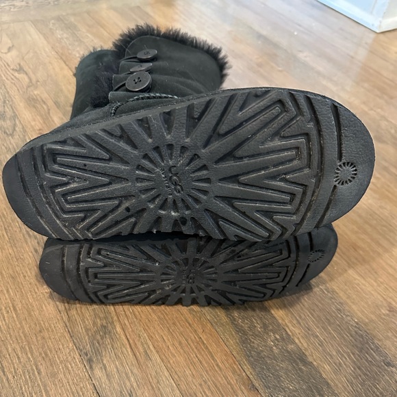 Ugg Bailey button triplet button - black - Picture 4 of 6